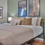 East Nash Local Dining Bars - Sleeps 6