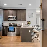 Modern Nations - Walkable - 5 Mi Downtown * Nashville