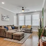 Modern Nations - Walkable - 5 Mi Downtown