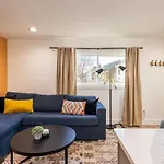 By Vanderbilt And Belmont, 3 Miles To Downtown & Free Parking *