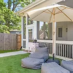 The White House - Hot Tub 1 Mile To Broadway