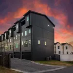 Walk To Belmont, 12 South With Private Patio And Garage