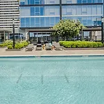 Global Luxury Downtown *