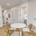 Apartment Jolene On Main 205