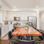 Stylish For 12 8th Ave South 6 Beds *