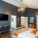 Holiday home Stylish For 12 8th Ave South 6 Beds Nashville