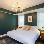 Stylish For 12 8th Ave South 6 Beds Holiday home *