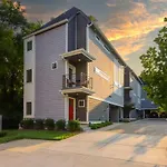 Stylish For 12 8th Ave South 6 Beds * Nashville