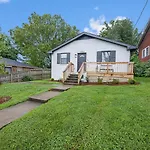 Songbird Bungalow - Cozy & Centrally Located