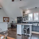 Cozy Loft - Steps To 12th South And Belmont Apartment