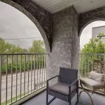 Apartment Beautiful 3 Bedroom- Free Parking 2m To Broadway *