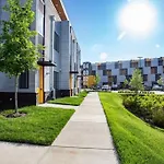 Urban-Chic Condo 1Mi To New Sc Stadium!