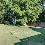Holiday home Walkable East Nash 3br With Big Yard Near Local Eats *