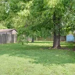 Walkable East Nash 3br With Big Yard Near Local Eats Holiday home Nashville
