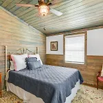 Bright Whites Creek Home: 12 Mi To Dtwn Nashville! Holiday home Nashville