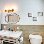 Bright Whites Creek Home: 12 Mi To Dtwn Nashville!