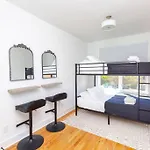 New! Beautiful Murals, Rooftop Deck & Karaoke! *
