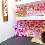 Holiday home New! Beautiful Murals, Rooftop Deck & Karaoke! Nashville