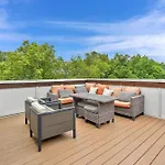Lux East Nash-hot Tub & Rooftop Patio