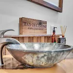 Lux East Nash-hot Tub & Rooftop Patio *
