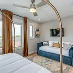 Skyline View With Rooftop Deck Holiday home Nashville