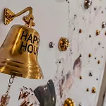 Apartment Rooftop Views Stylish Decor Nash Downtown Access Nashville