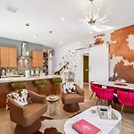 Apartment Rooftop Views Stylish Decor Nash Downtown Access