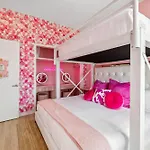 Rooftop Views Stylish Decor Nash Downtown Access *