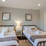 Chic Private Rooftop Minutes To Downtown Nashville
