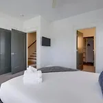 Minutes To Broadway Stunning Townhome Holiday home Nashville