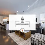 Holiday home Minutes To Broadway Stunning Townhome