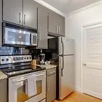 The Downtown Delight Holiday home