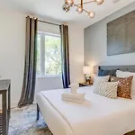 Nostalgic Vibes - View - Rooftop Balcon Holiday home *