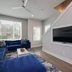 Sapphire Loft 4 Bedroom 4.5 Bath Rooftop Patio
