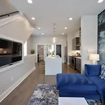 Holiday home Sapphire Loft 4 Bedroom 4.5 Bath Rooftop Patio *