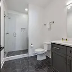Holiday home The Ryman 4 Bedroom Haven With Scenic Rooftop *