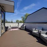 Hey Gorgeous Townhome 4 Bedrooms 4.5 Bathrooms Holiday home Nashville