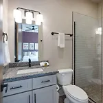 Tennessee Whiskey Townhome 4bd 4.5bth * Nashville