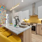 Holiday home Hey Gorgeous Townhome 4 Bedrooms 4.5 Bathrooms