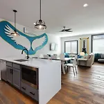 Holiday home Cerulean Oasis - Rooftop Views - Heart Of The Nashville