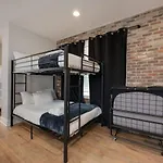 Luxe Rooftop Lounge With Views And Games Holiday home Nashville