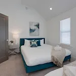 Two Gorgeous Homes Twenty Guests Amazing Location * Nashville