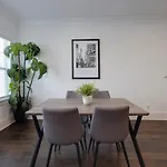 Two Gorgeous Homes Twenty Guests Amazing Location Nashville