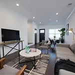 Two Gorgeous Homes Twenty Guests Amazing Location Holiday home *