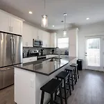Two Gorgeous Homes Twenty Guests Amazing Location * Nashville