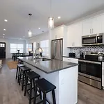 Two Gorgeous Homes Twenty Guests Amazing Location Nashville