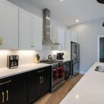 Holiday home Two Townhomes- Rooftop Lounges- Hot Tub- Game Nashville