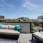 Two Townhomes- Rooftop Lounges- Hot Tub- Game *