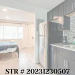 Berry Hill Urban Oasis - By 12 South & Vanderbilt Apartment