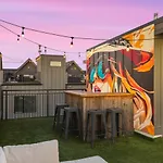 24k Escape - Rooftop Oasis, 3 Miles To Broadway! Holiday home Nashville